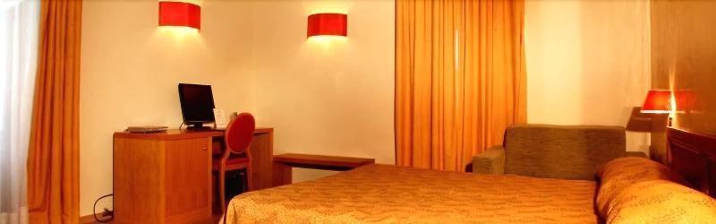 Hotel 99 Cannelle LʼAquila المظهر الخارجي الصورة